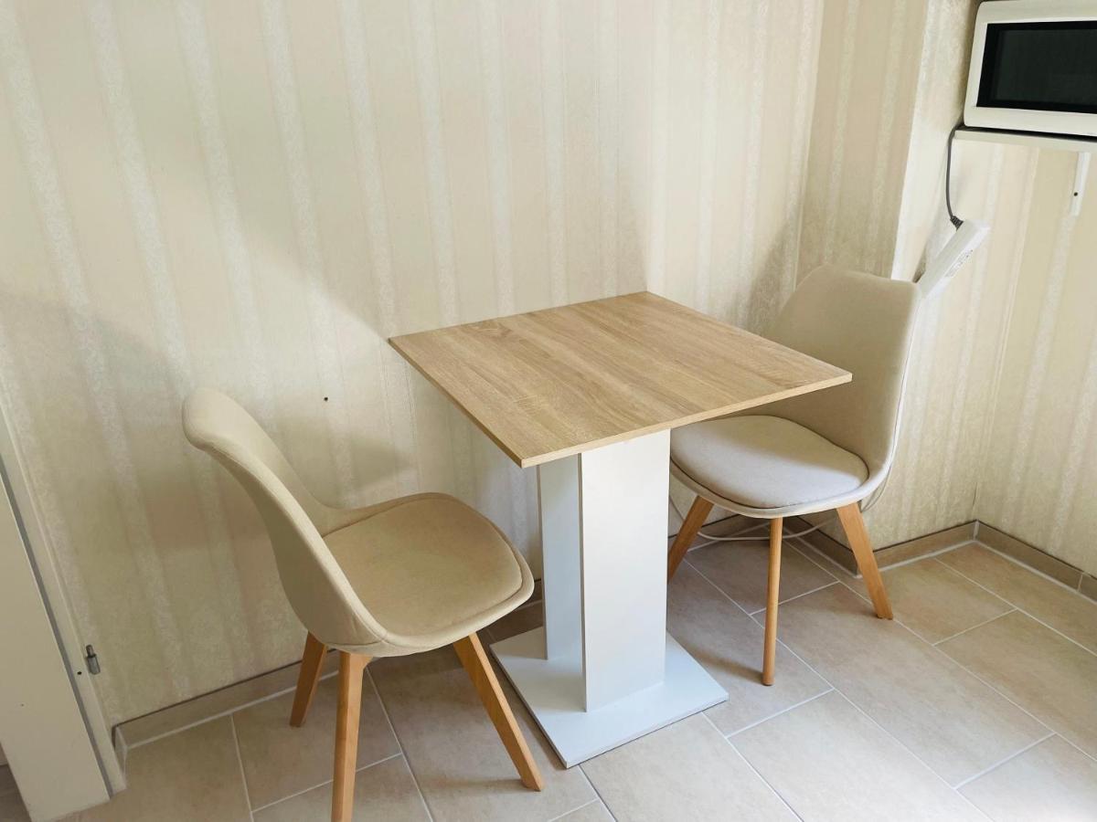Privatunterkunft Mit Bad Und Kueche In Seenaehe Zulpich Exterior photo
